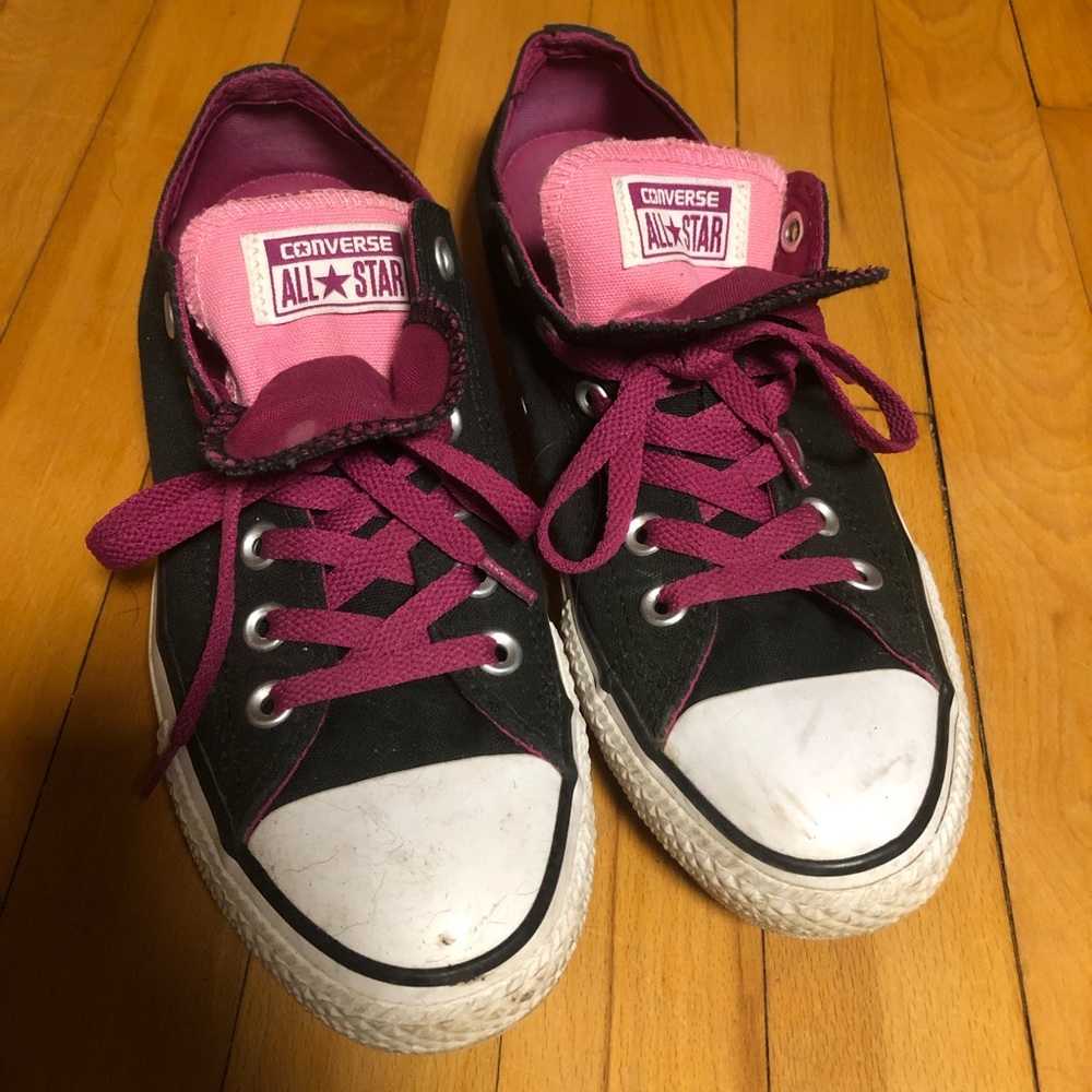 Size 8 black and purple converse double tongue